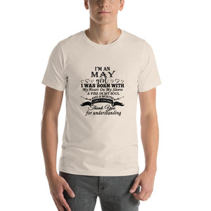 I'm an May girl - i was born with my heart Unisex T-Shirt